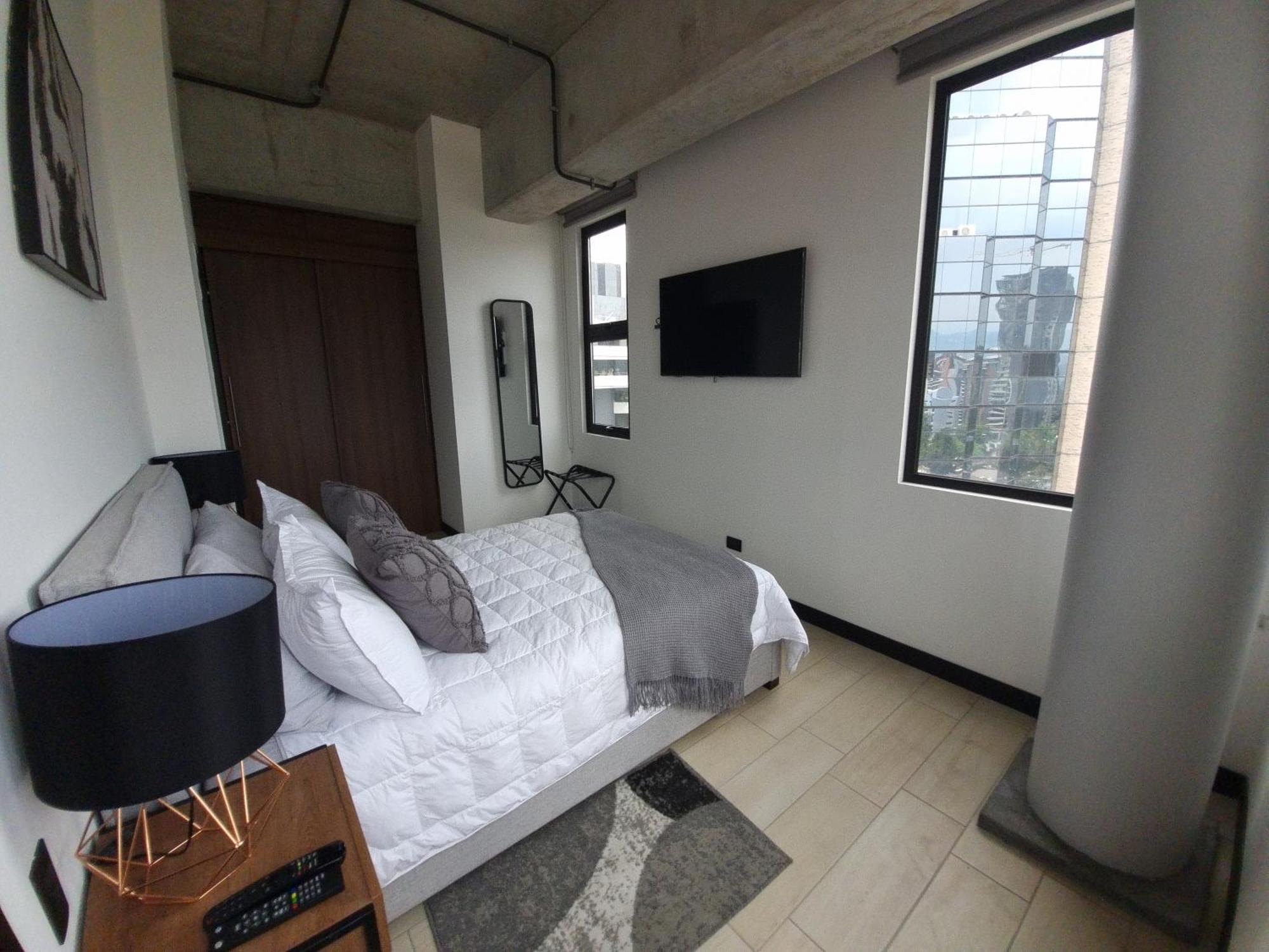 Apartamento 2 Habitaciones, Edificio Eon, Zona 10, Turin Guatemala City Ngoại thất bức ảnh